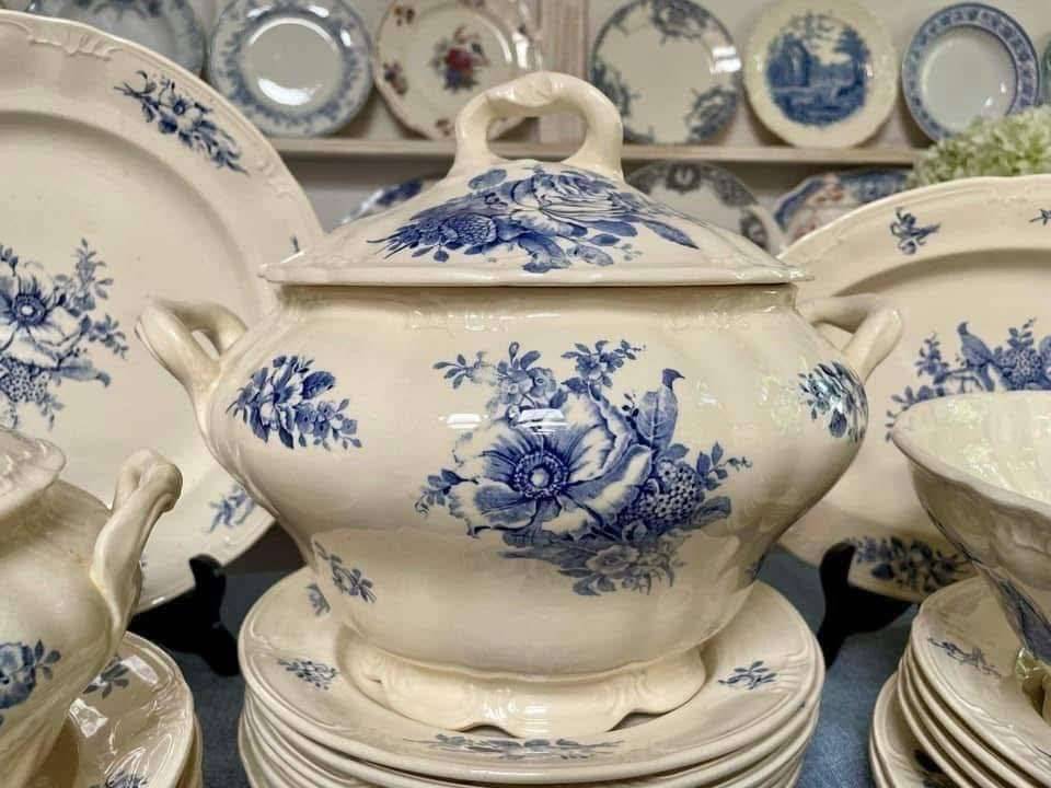Antique Boch “Rhodia” faience dinner service.