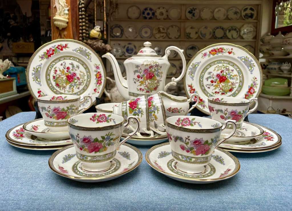 Paragon "Tree of Kashmir" tea set